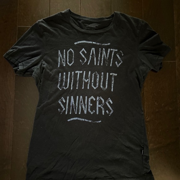 J Lindeberg Saints Sinners Tee Graphic Tshirt Classic Black Print Size Small - Picture 2 of 6